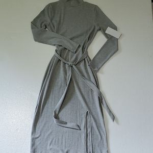 Magnolia Skye Robbed midi belted dress w slit